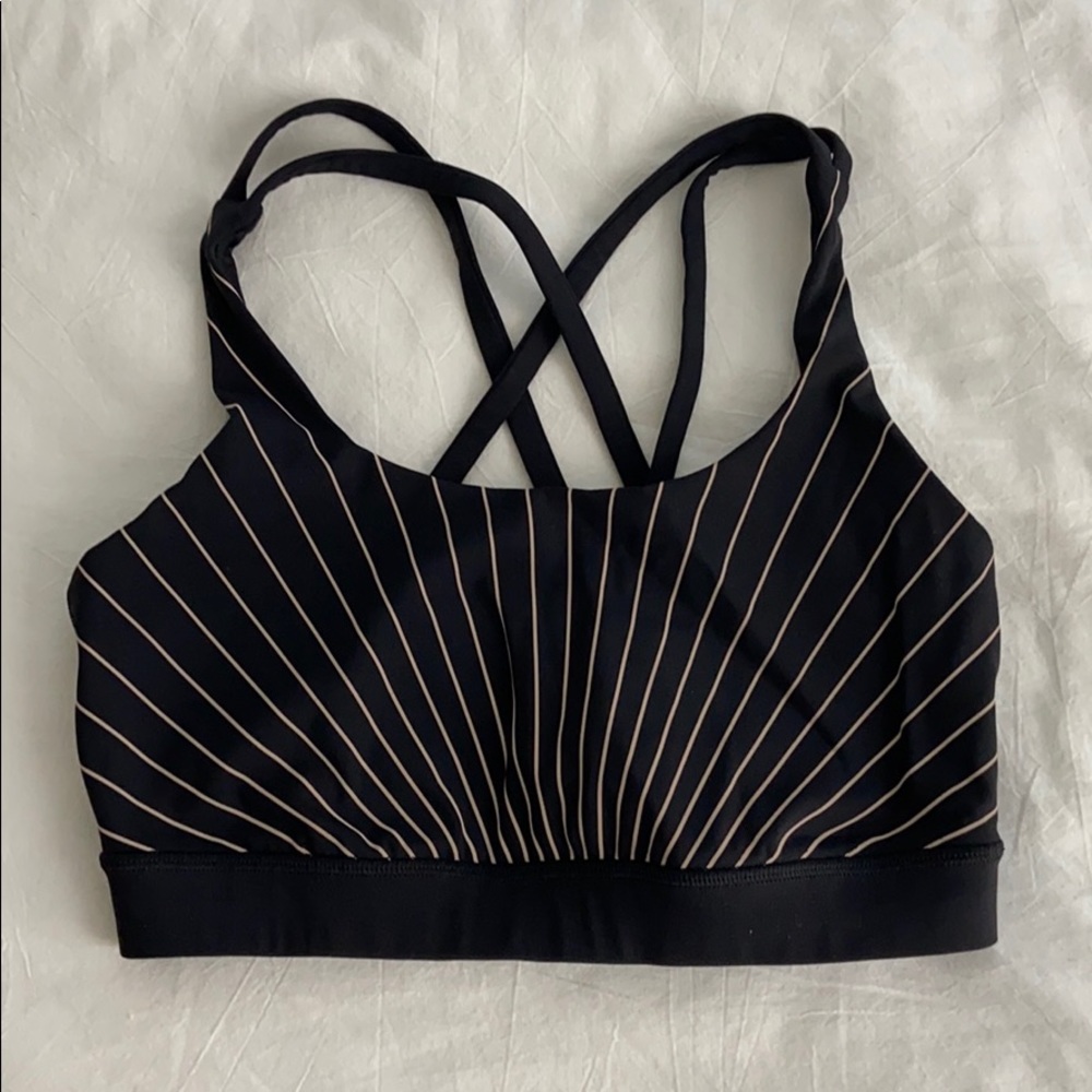 Lululemon sports bra
